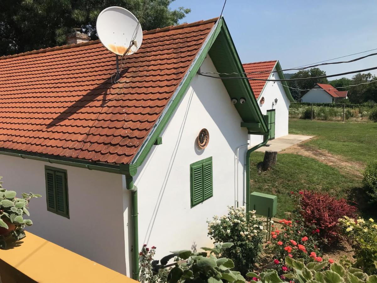 Apartament Joe Bacsi Rezidenciaja Kisharsány Zewnętrze zdjęcie